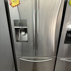 Samsung French Door Refrigerator with Dual Ice Maker