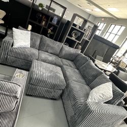 ✨️ Sectionals, 2pc Sofas ✨️ Furniture Queen Bedrooms, Dining Avail