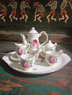Tea cup set