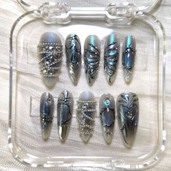 Silver Chrome Press On Nails – 3D Pearl Chains Handmade Set
