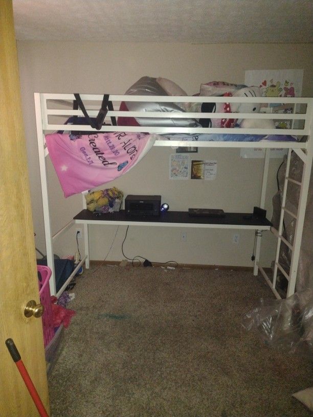 Upper Bunk Bed With Desk