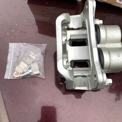 New Ford Front Brake Calipers 