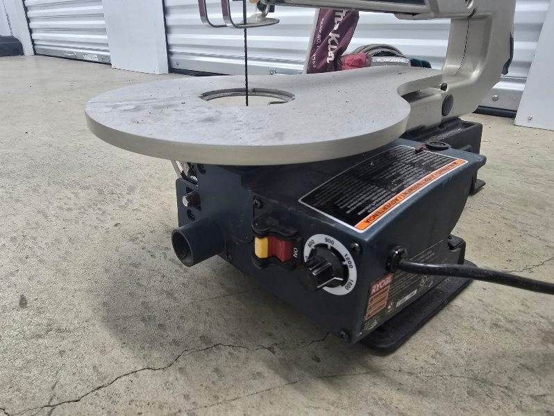 Scroll Saw Ryobi