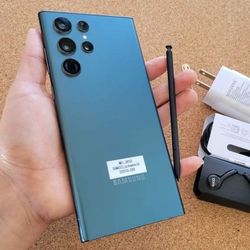 Samsung Galaxy S22 Ultra,  Factory Unlocked,  Excellent Condition.  Like New 