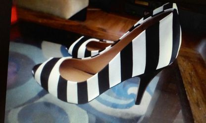 Woman's Classic Elegant Fioni high heel shoes