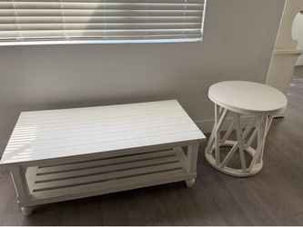 Living room coffee and end table