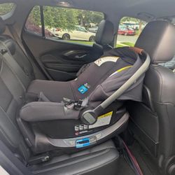 NUNA PIPA LITE R CAR SEAT WITH RELX BASE