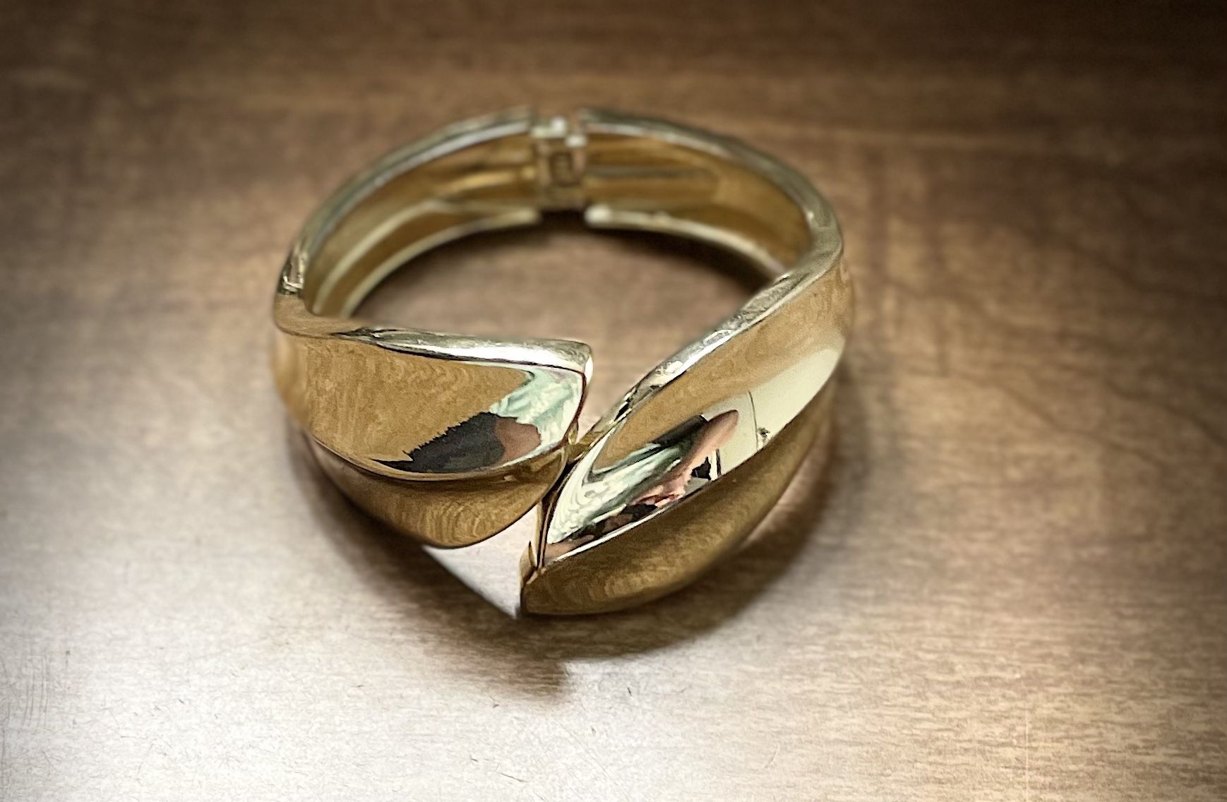 Bangle, Beautiful Hinged Leaves