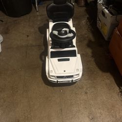 Have This G Wagon For Baby  Push. Very Good Condition Letting It Go For $10 Bucks