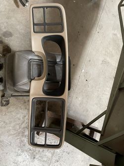 03-06 Chevy GMC Tan Bezel