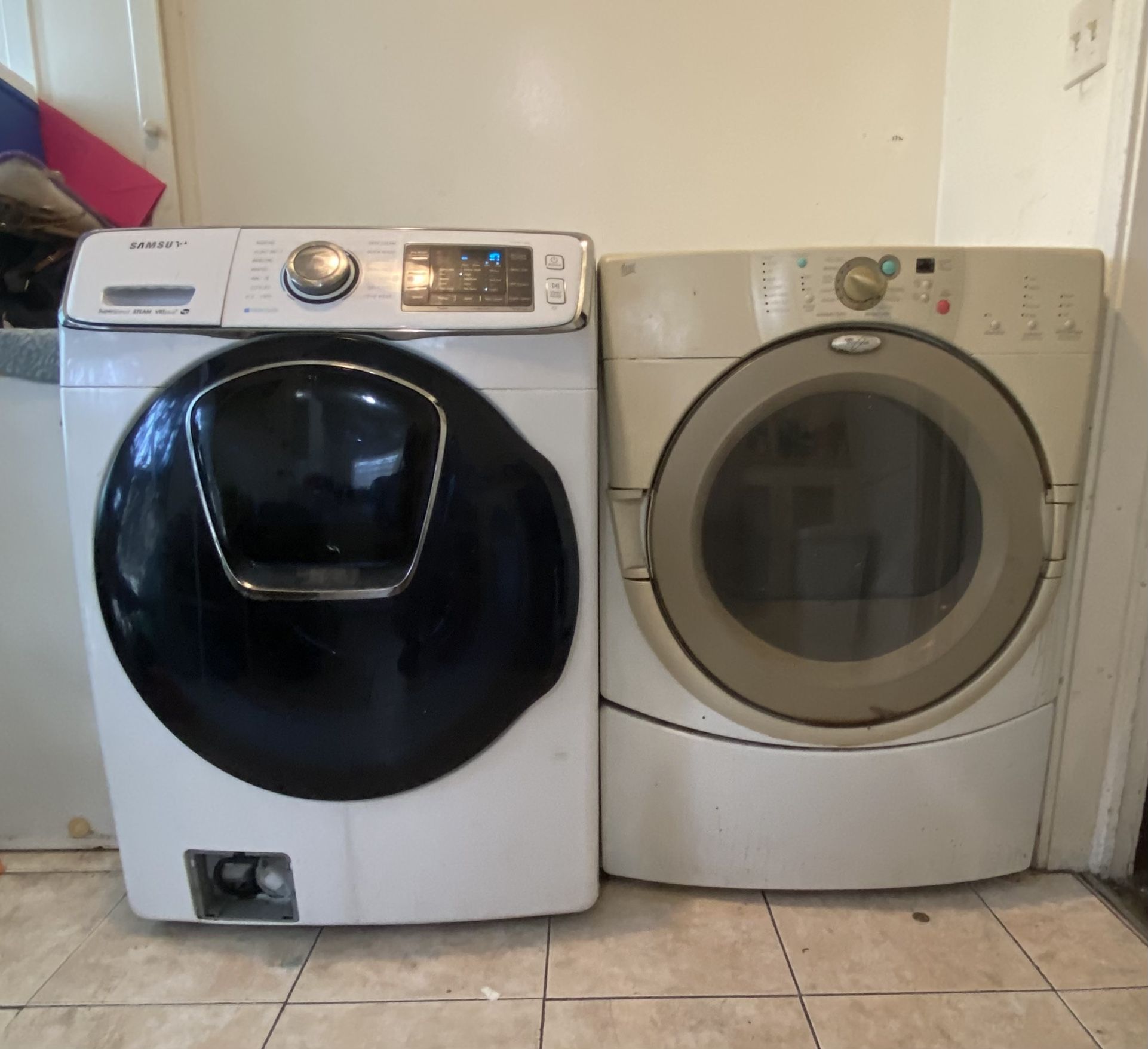 Love Laundry Day Washer & Dryer