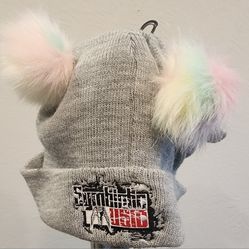 Beanie With Kid Gloves 