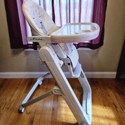 Luxury Peg Perego Siesta Grow With Baby Compact Folding Highchair - Girls Aquaelle Pattern