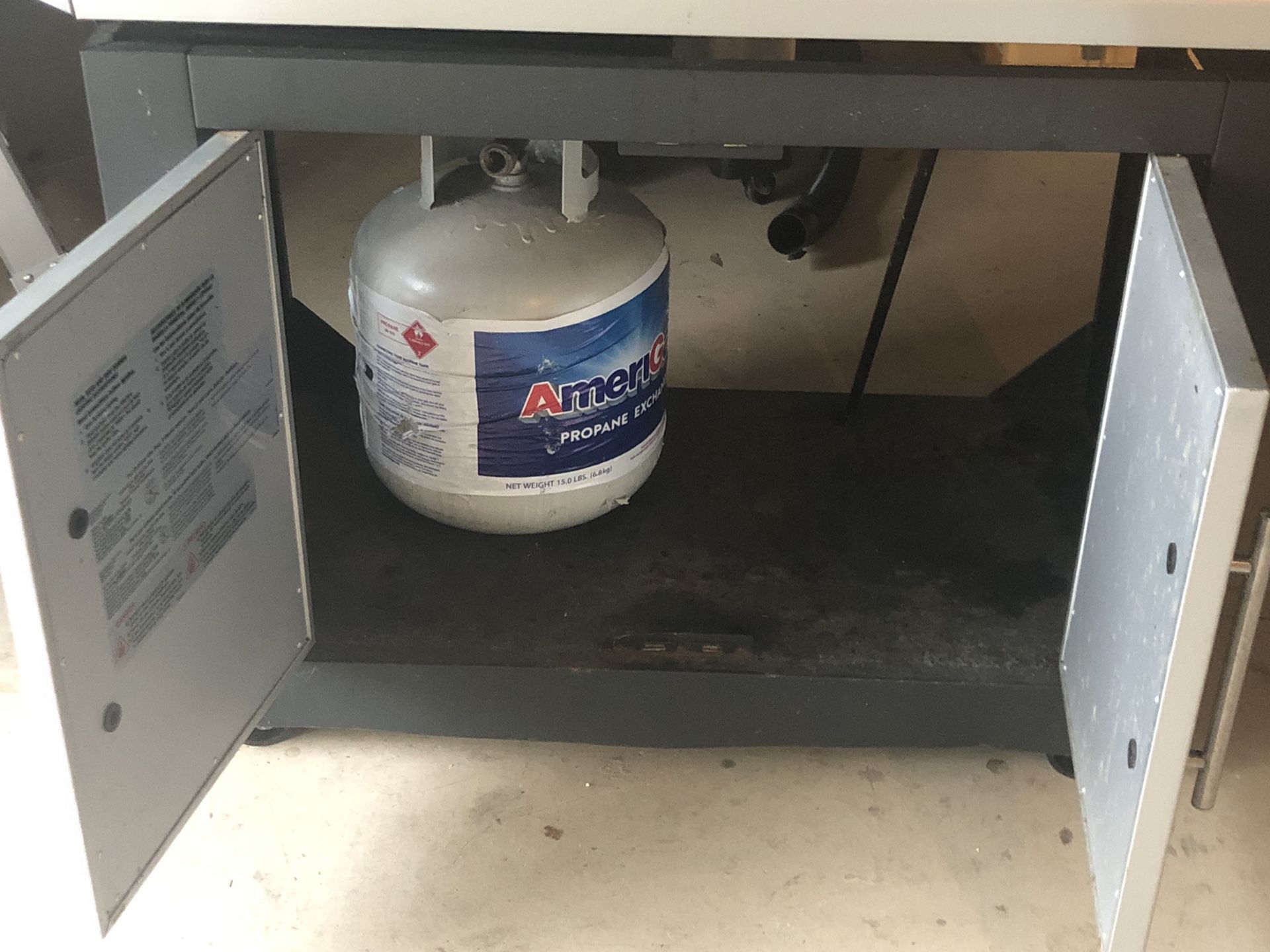 brinkmann elite dual sear gas grill with Home Depot gas exchange