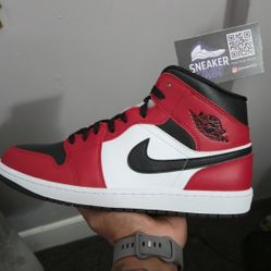 Jordan 1 Mid Chicago Toe Men's - 554724-069