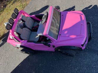 Ride on car toy