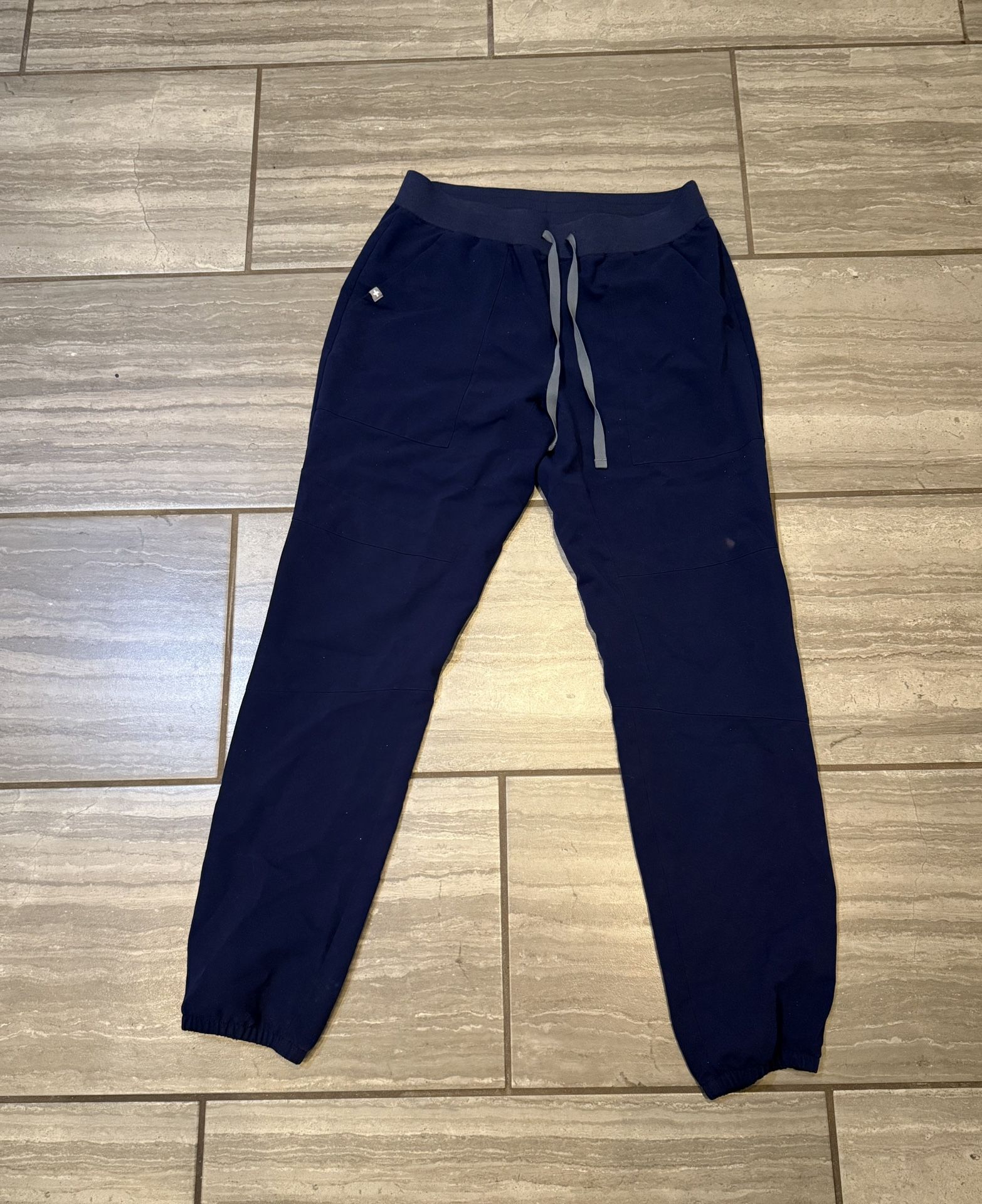 Figs Sz MT Rare Jogger Style Scrub Pants