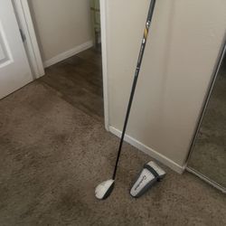 Taylormade 4 wood.