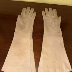 1950s authentic vintage gloves (slightly used)