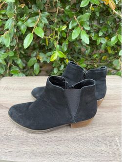 Kensie Black Ankle Booties – Women’s Size 10