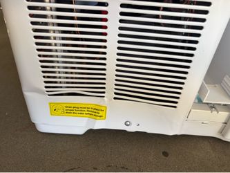 Midea U+ Smart Inverter Window Air Conditioner – Open Box / Never Used