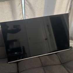 Toshiba 43” TV