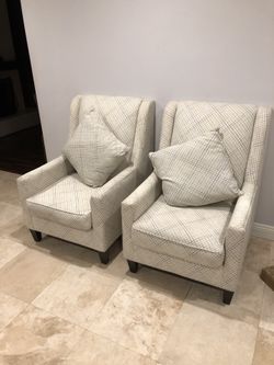 Accent chairs