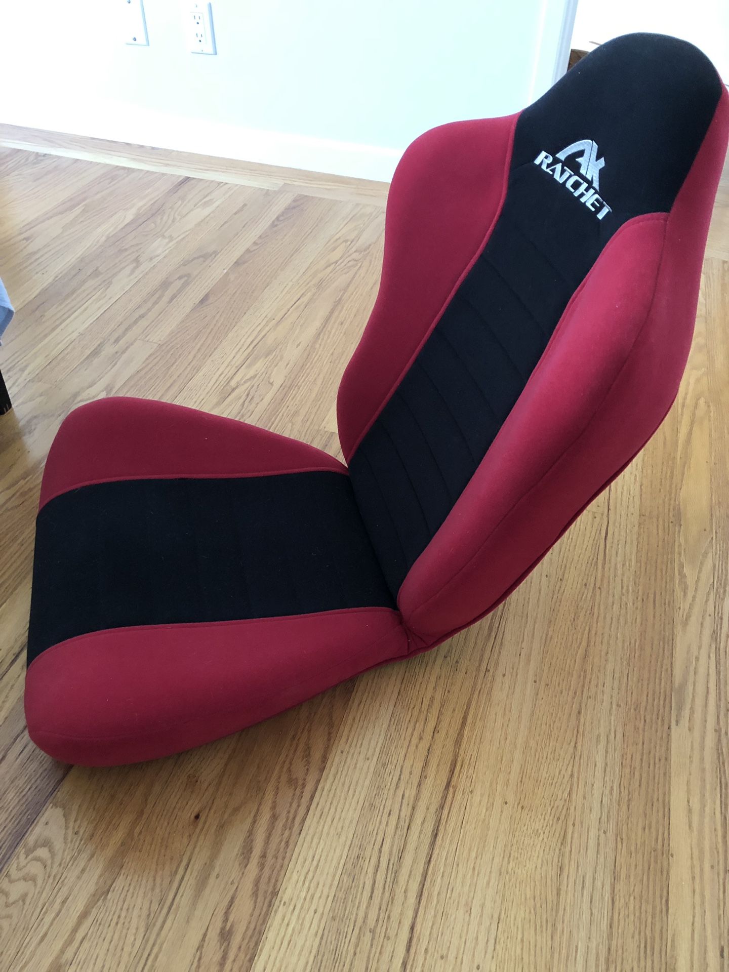 Padded floor chair - red and black