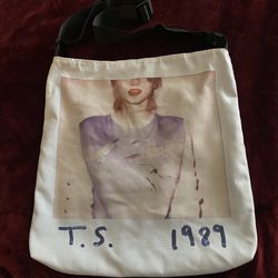 Original 1989 Taylor Swift - Messenger/Shoulder Bag