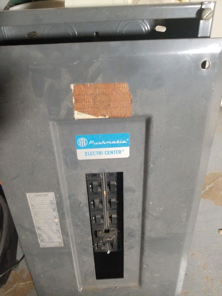 Pushmatic Circuit Breaker panel