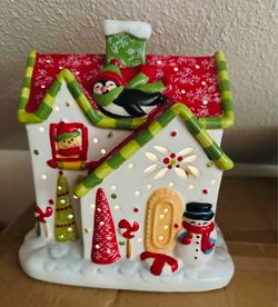 Temptation Light-Up Gingerbread House
