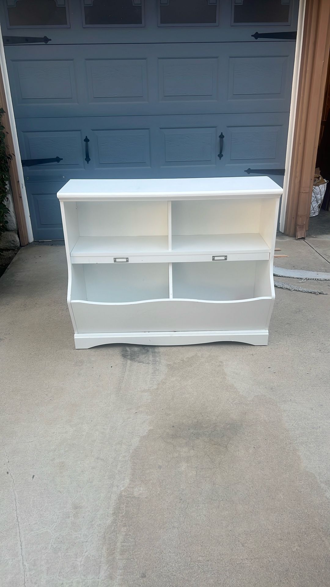 Free Toy Box Or Bookshelf