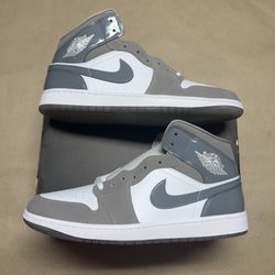 Nike Air Jordan 1 Mid Retro SE Patent Cool Grey Mens size 14 NEW!