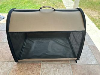 Soft-Sided Pet Carrier with Mesh Panels