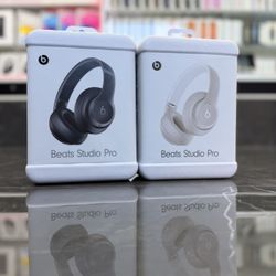 Beats Studio Pro ((Take It Home In Payments/ llévatelo a casa en pagos) 