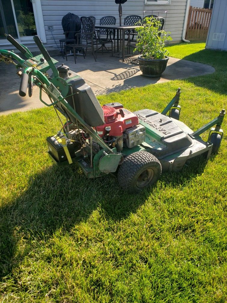 Bobcat 36" Walk behind Mower Like New Motor Electric Start