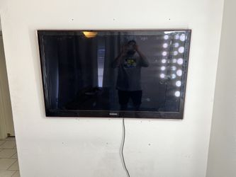 Flat Screen Tv