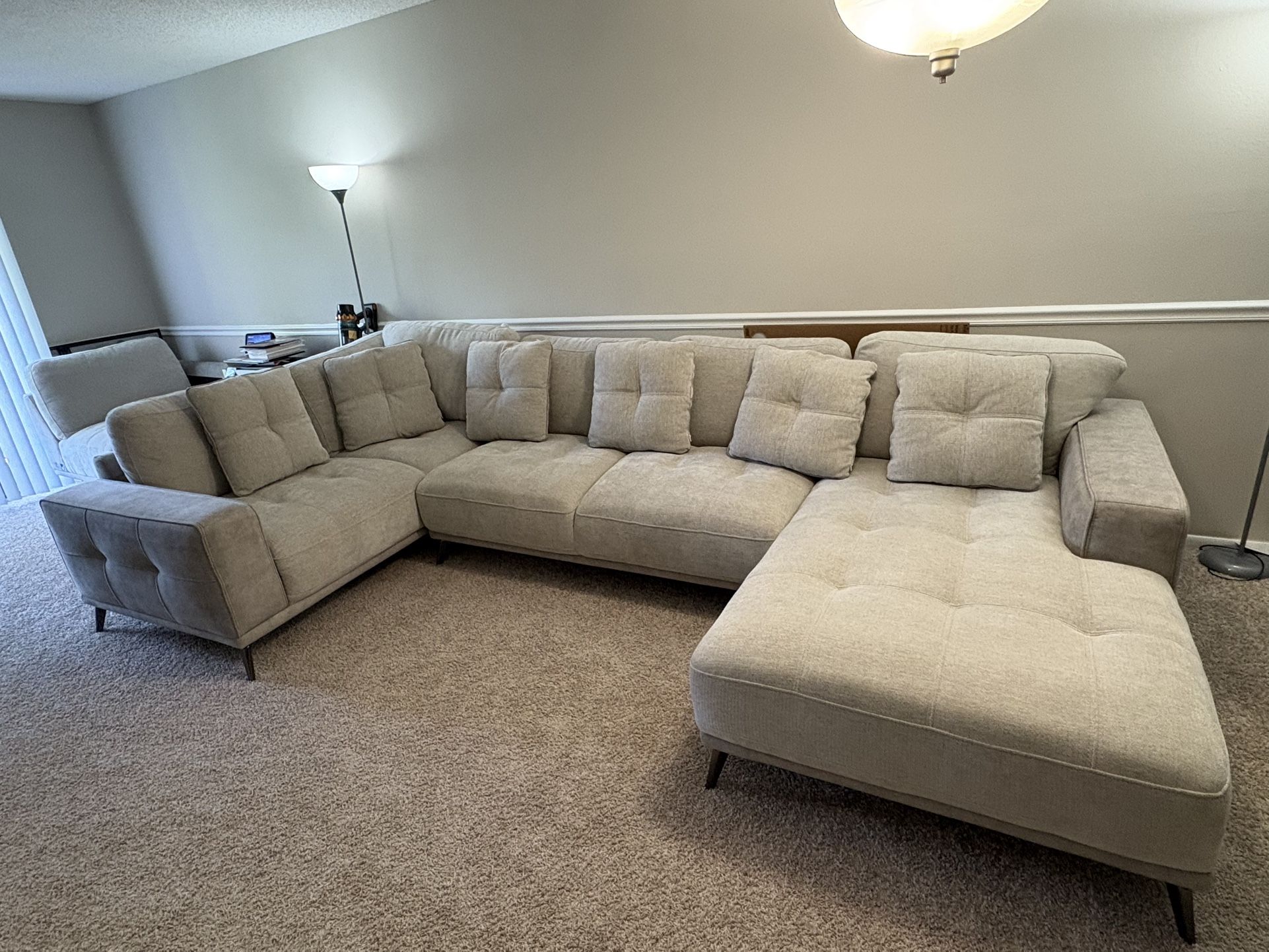 Like New Sectional 