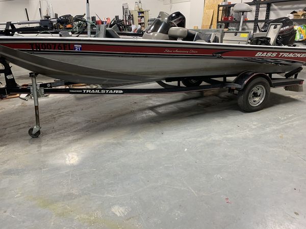 2003 silver anniversary edition 175 tracker bass boat