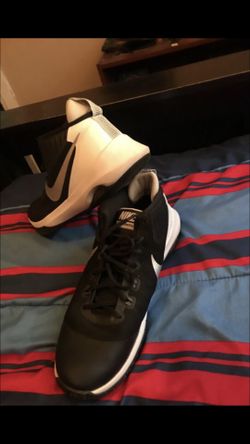 2 pairs of Nike shoes DEAL!!