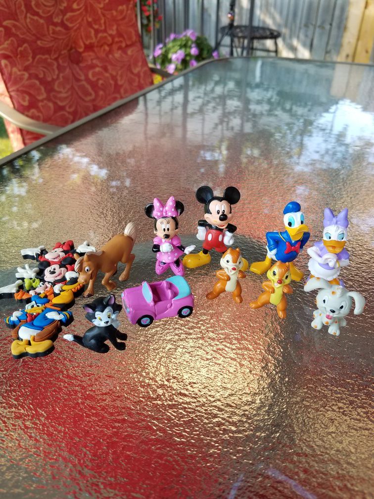 Mickey Mouse mini figures Lot 12