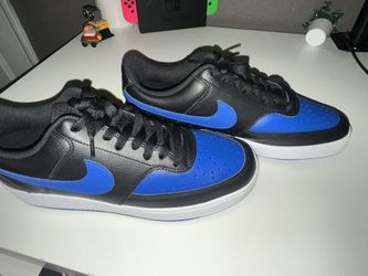 NIKE SHOES, WILLING TO NEGOTIATE 