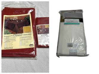 NEW 2 Tablecloths Napkins