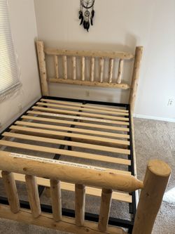 Queen LogBed
