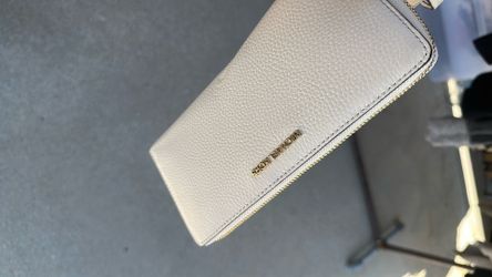 New Michael Kors Wallet