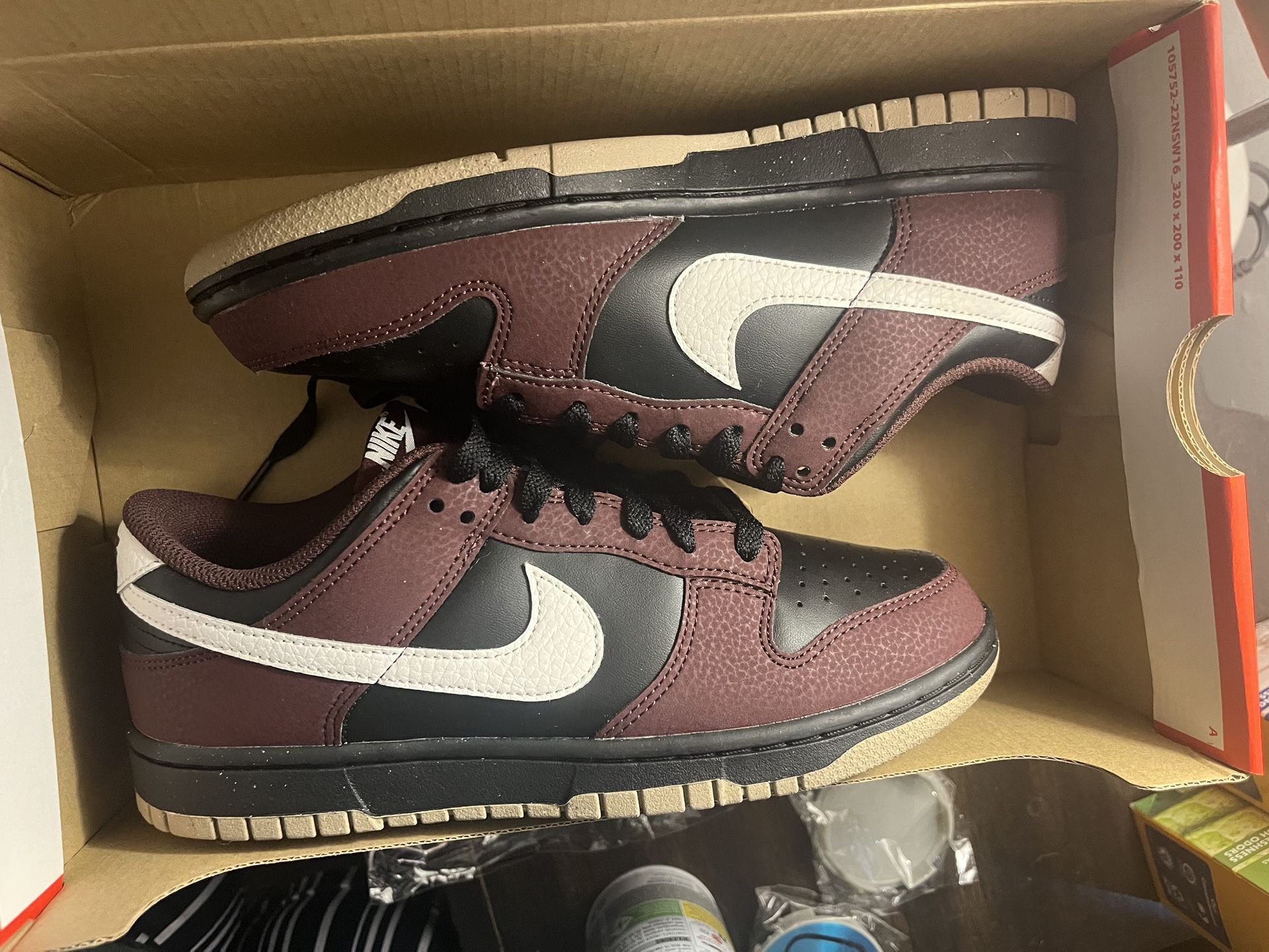 Brand New Nike Dunks (women 7.5)