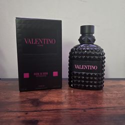 Valentino Uomo Born In Roma