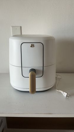 Moving sale air fryer white