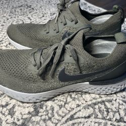 Nike Epic React Flyknit