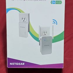 Netgear Powerline AC1000 WiFi Access Point And Adapter